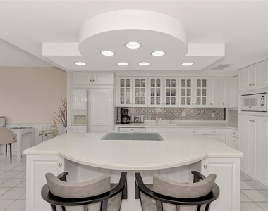 4900 Ocean Boulevard - Photo Thumbnail 11