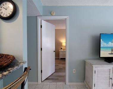 1328 Siesta Bayside Drive - Photo Thumbnail 14