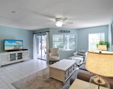 1328 Siesta Bayside Drive - Photo Thumbnail 8