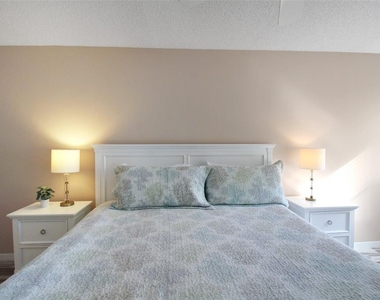 1328 Siesta Bayside Drive - Photo Thumbnail 16