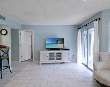 1328 Siesta Bayside Drive - Photo Thumbnail 10
