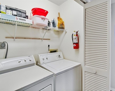 1343 Siesta Bayside Drive - Photo Thumbnail 34