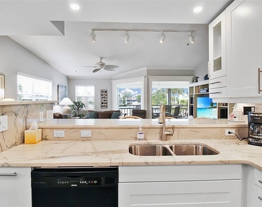1343 Siesta Bayside Drive - Photo Thumbnail 14