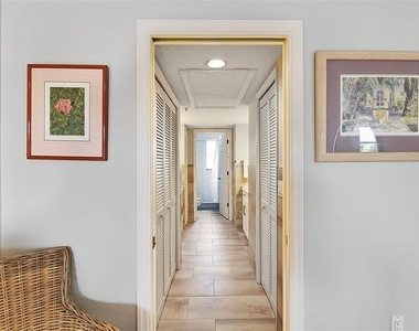 1343 Siesta Bayside Drive - Photo Thumbnail 25