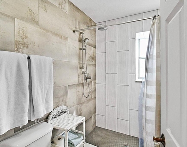 1343 Siesta Bayside Drive - Photo Thumbnail 28