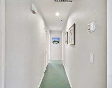 1343 Siesta Bayside Drive - Photo Thumbnail 29