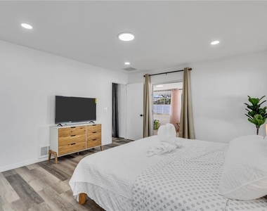 1212 63rd Street Nw - Photo Thumbnail 8
