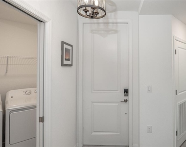 12140 Wellen Golf Street - Photo Thumbnail 13