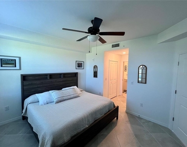 12140 Wellen Golf Street - Photo Thumbnail 23