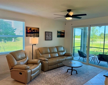 12140 Wellen Golf Street - Photo Thumbnail 18