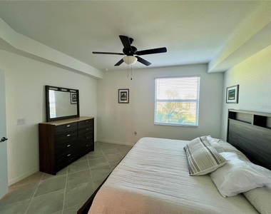 12140 Wellen Golf Street - Photo Thumbnail 25