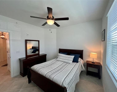 12140 Wellen Golf Street - Photo Thumbnail 6