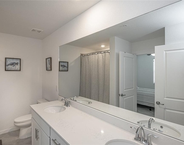 12140 Wellen Golf Street - Photo Thumbnail 12