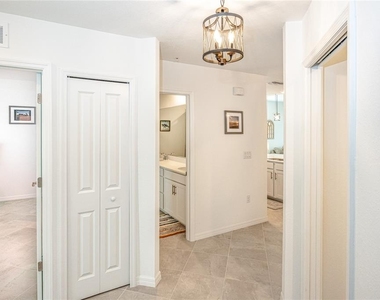 12140 Wellen Golf Street - Photo Thumbnail 7