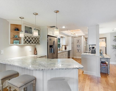 5621 Gulf Of Mexico Drive - Photo Thumbnail 9