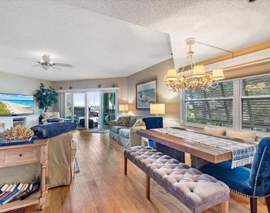 5621 Gulf Of Mexico Drive - Photo Thumbnail 3