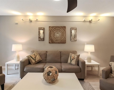 1326 Siesta Bayside Drive - Photo Thumbnail 16