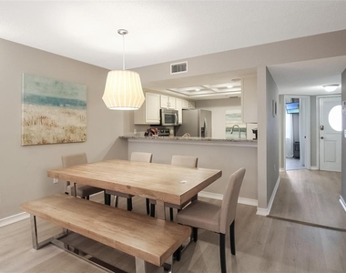 1326 Siesta Bayside Drive - Photo Thumbnail 14