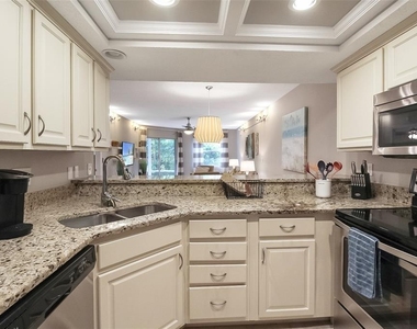 1326 Siesta Bayside Drive - Photo Thumbnail 9
