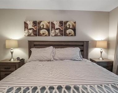 1326 Siesta Bayside Drive - Photo Thumbnail 24