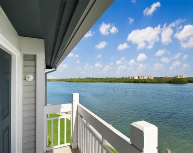1389 Siesta Bayside Drive - Photo Thumbnail 8