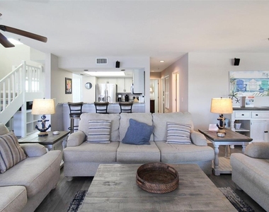1389 Siesta Bayside Drive - Photo Thumbnail 10