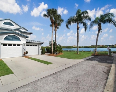1389 Siesta Bayside Drive - Photo Thumbnail 1