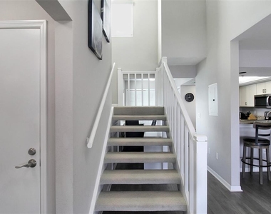 1389 Siesta Bayside Drive - Photo Thumbnail 38