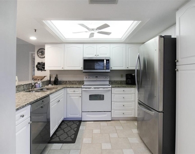 1338 Siesta Bayside Drive - Photo Thumbnail 8