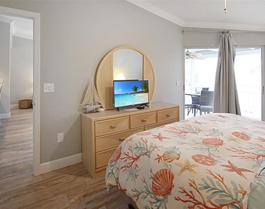 1339 Siesta Bayside Drive - Photo Thumbnail 23