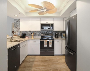 1339 Siesta Bayside Drive - Photo Thumbnail 8