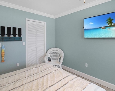 1339 Siesta Bayside Drive - Photo Thumbnail 33