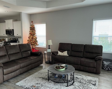 4723 Willow Bend Avenue - Photo Thumbnail 6