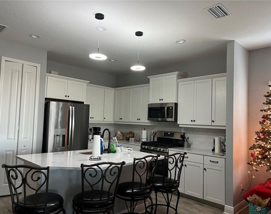 4723 Willow Bend Avenue - Photo Thumbnail 8