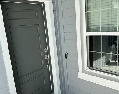 4723 Willow Bend Avenue - Photo Thumbnail 3