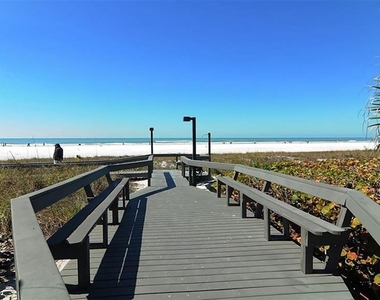 1340 Siesta Bayside Drive - Photo Thumbnail 39