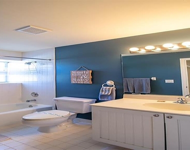 1340 Siesta Bayside Drive - Photo Thumbnail 24