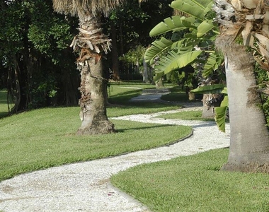 1340 Siesta Bayside Drive - Photo Thumbnail 35