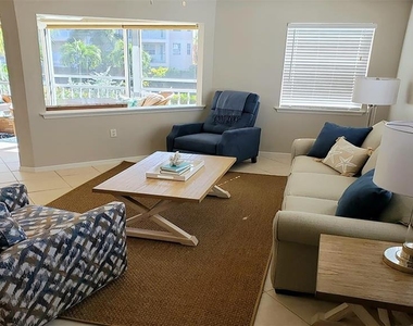 1340 Siesta Bayside Drive - Photo Thumbnail 14