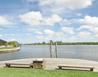 1340 Siesta Bayside Drive - Photo Thumbnail 37