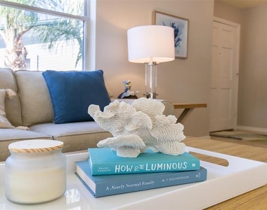 1340 Siesta Bayside Drive - Photo Thumbnail 6
