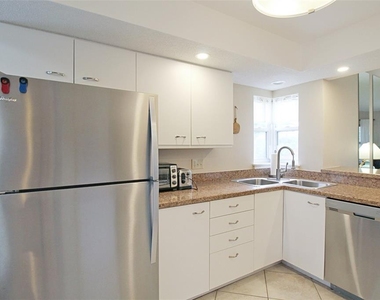 1260 Siesta Bayside Drive - Photo Thumbnail 8