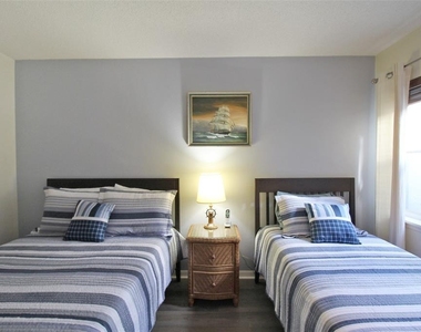 1260 Siesta Bayside Drive - Photo Thumbnail 12