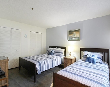 1260 Siesta Bayside Drive - Photo Thumbnail 11