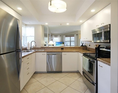 1260 Siesta Bayside Drive - Photo Thumbnail 7