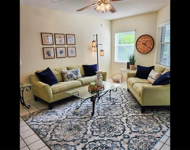 1318 Siesta Bayside Drive - Photo Thumbnail 4