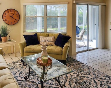 1318 Siesta Bayside Drive - Photo Thumbnail 3