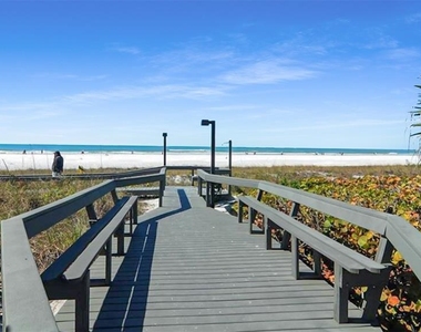 1318 Siesta Bayside Drive - Photo Thumbnail 21