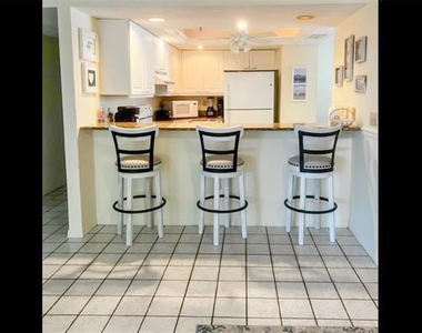 1318 Siesta Bayside Drive - Photo Thumbnail 8
