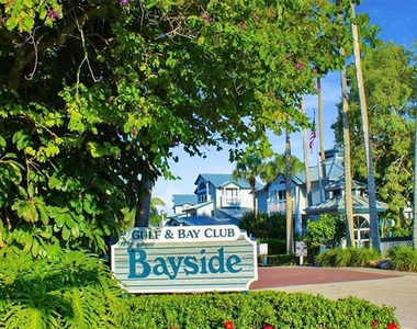 1318 Siesta Bayside Drive - Photo Thumbnail 23